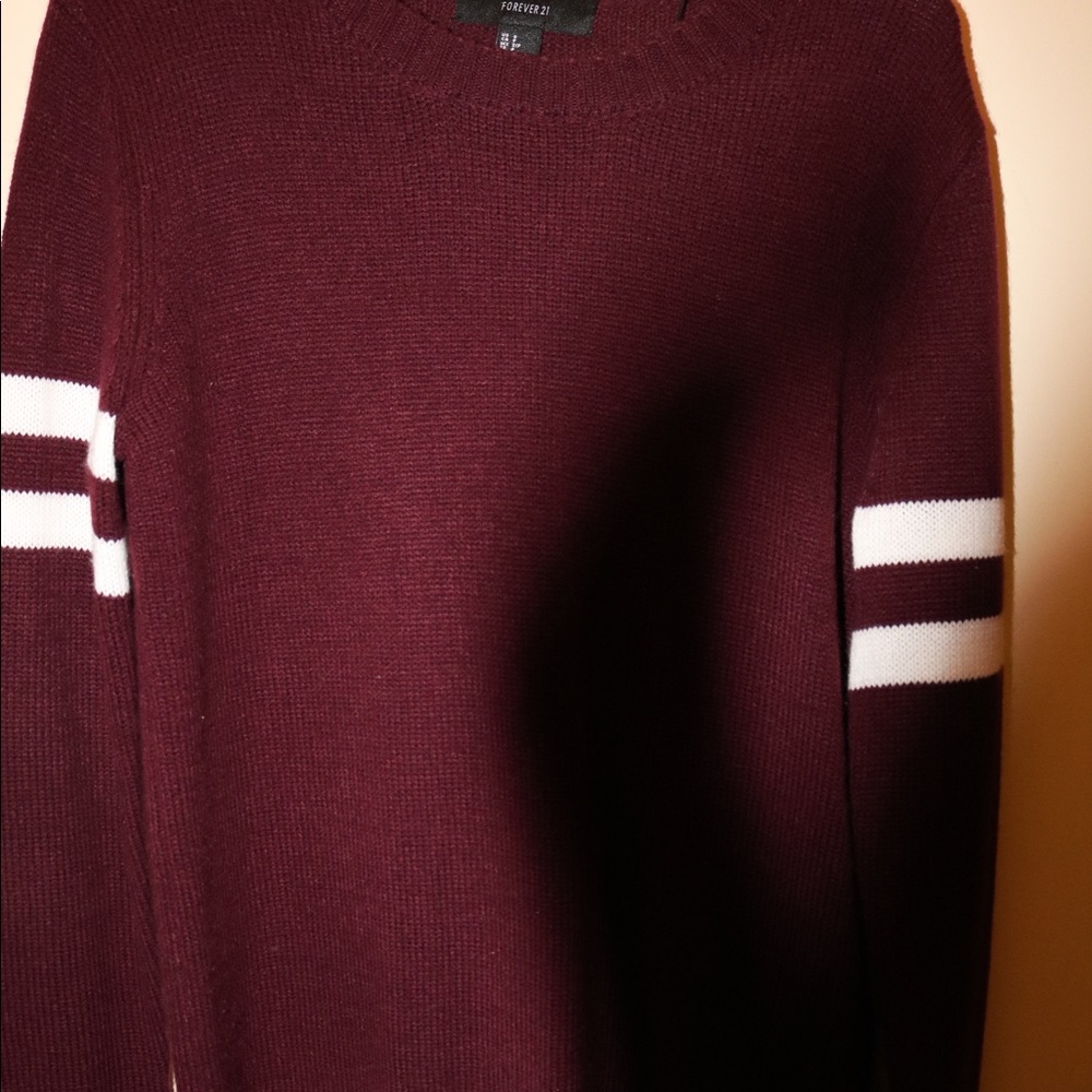 Forever 21 sweater size medium